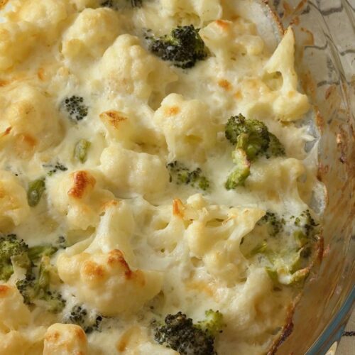 Broccoli and cauliflower gratin baked in the oven until golden.