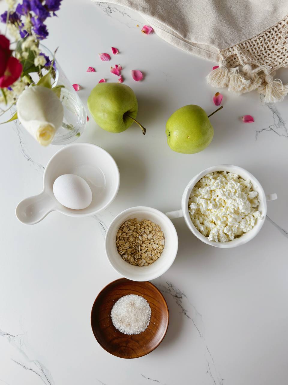ingredients for apple cottage cheese oatmeal bake
