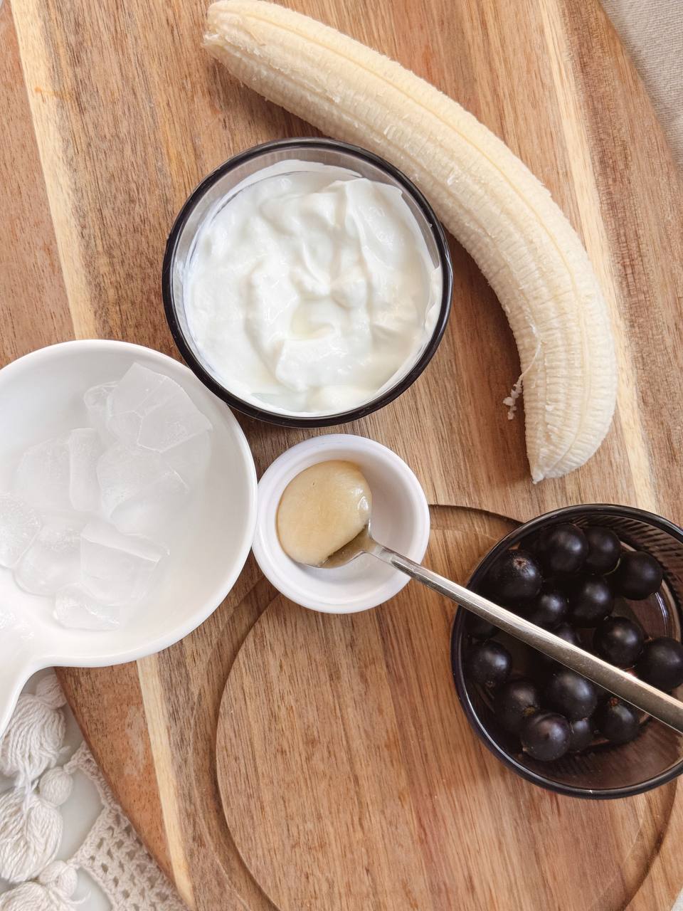 ingredients for high-protein blackcurrant smoothie