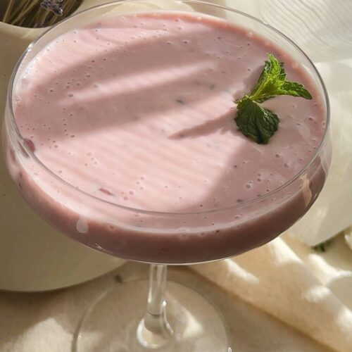 high-protein blackcurrant smoothie with Greek yogurt