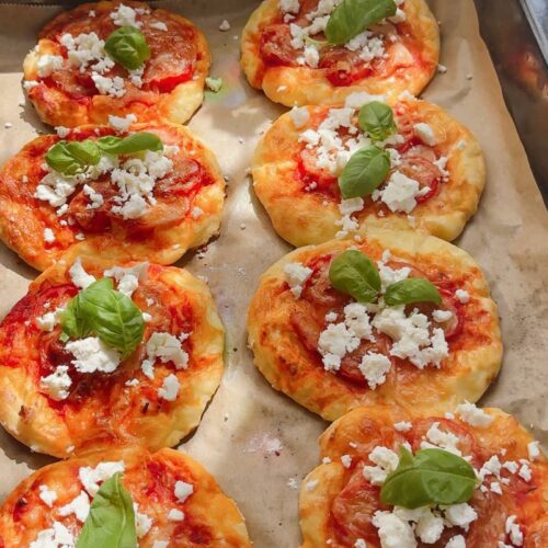 high-protein cottage cheese mini pizzas fresh from the oven